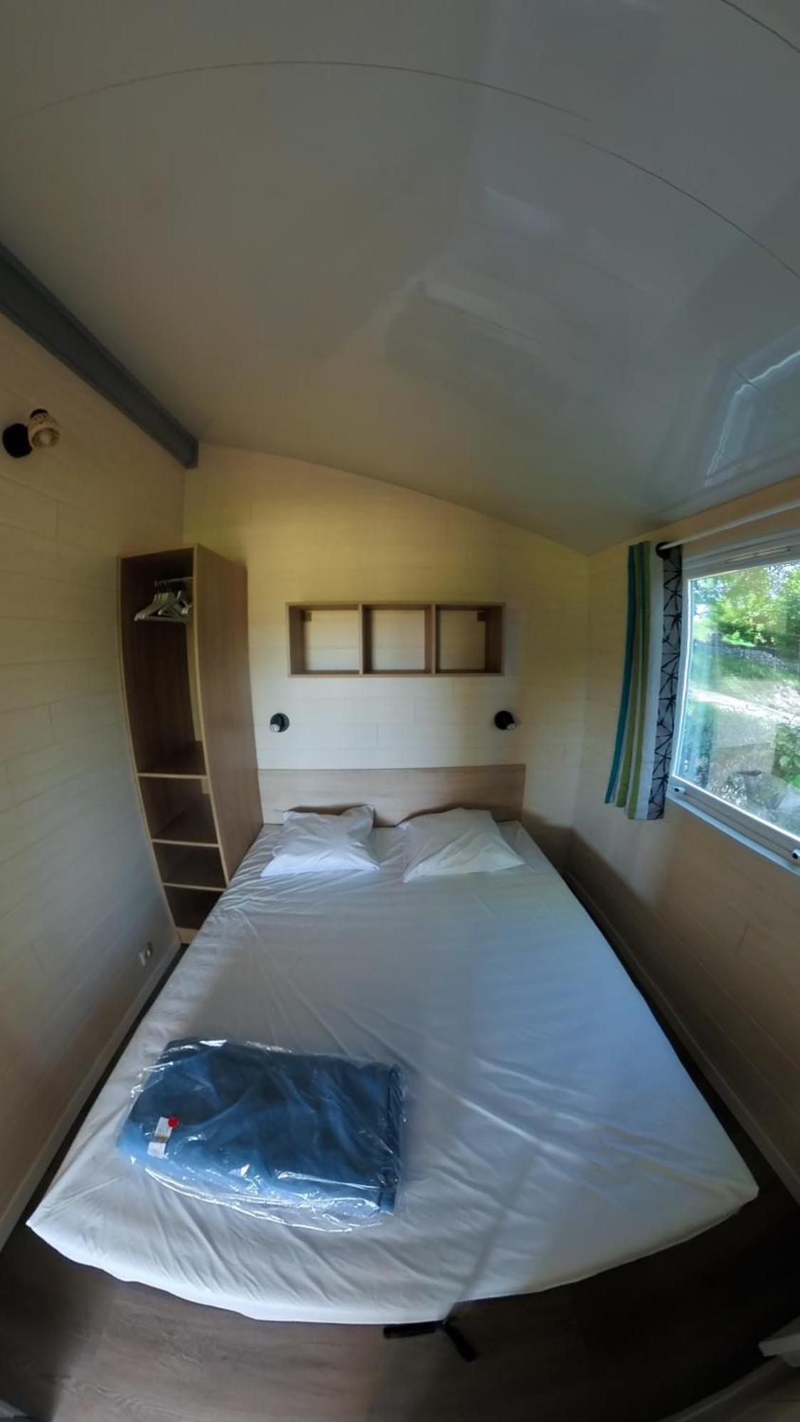 Camping Bleu Soleil Rouffignac-Saint-Cernin-de-Reilhac Chambre photo