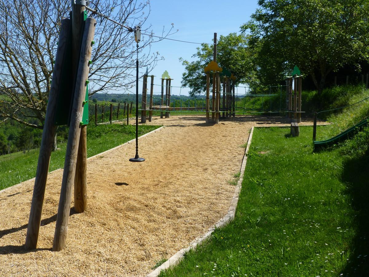 Camping Bleu Soleil Rouffignac-Saint-Cernin-de-Reilhac Extérieur photo